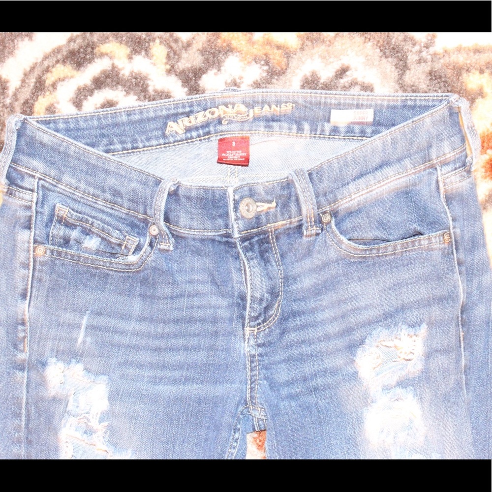 Distressed Jeans - Picture 3 of 4